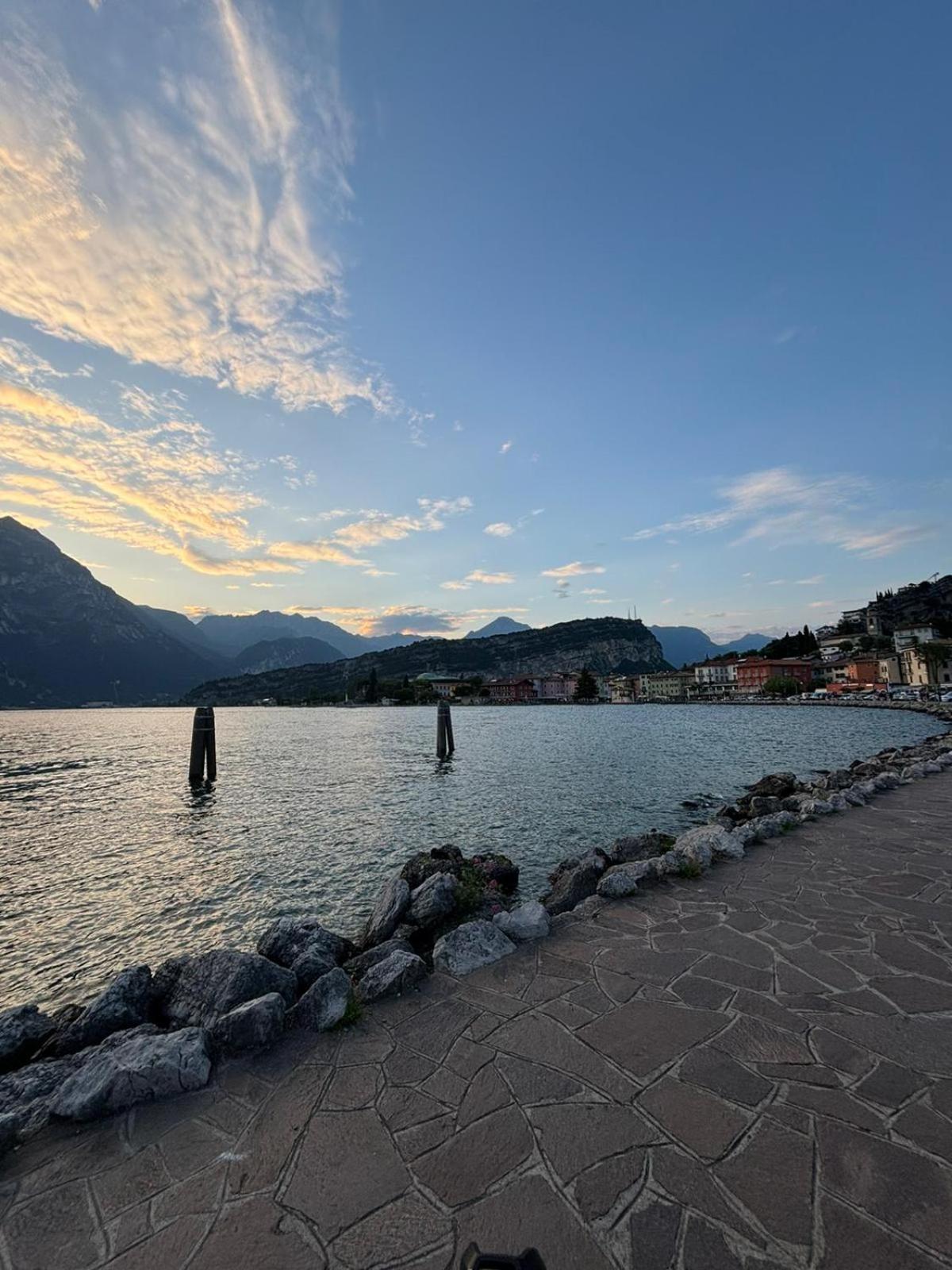 Garden & Pool Perugini Apartment Torbole Sul Garda Exterior photo